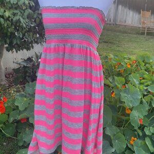 Y2K Pink and grey striped strapless dress